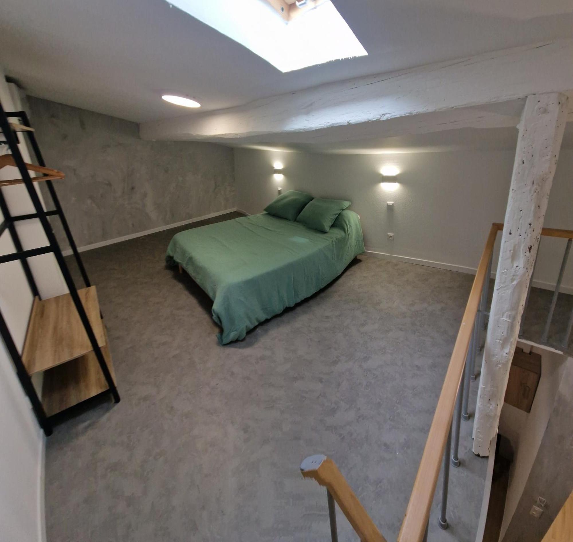 Saime Apartment Meze Exterior photo
